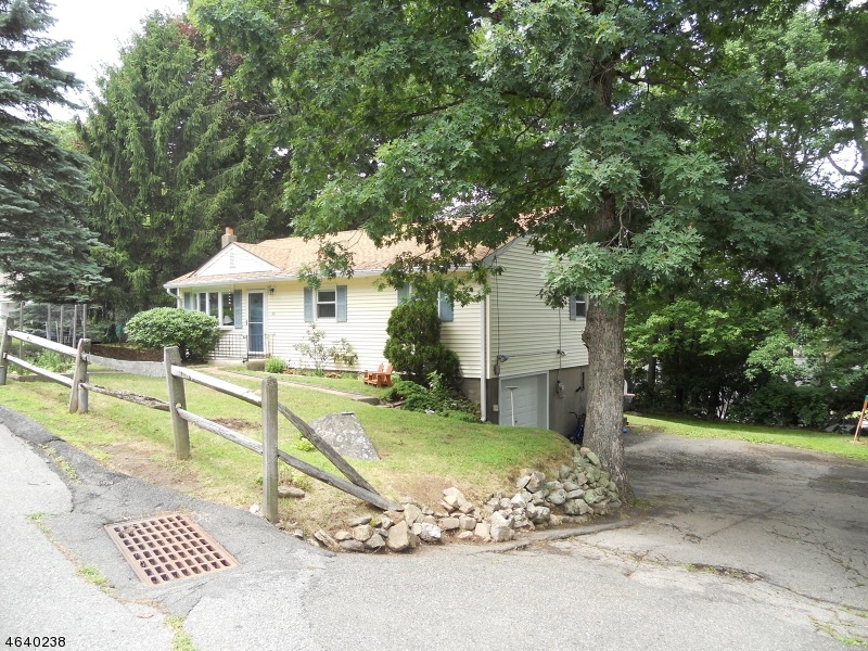 35 Holiday Dr, Hopatcong, NJ 07843 - photo 1