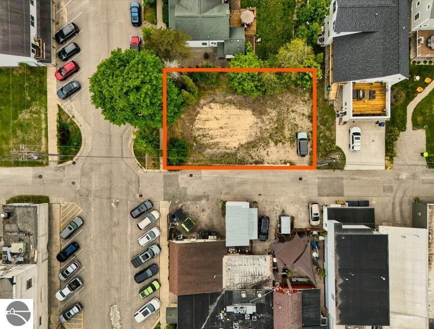 112 W Madison Ave, Suttons Bay, MI 49682 - photo 1