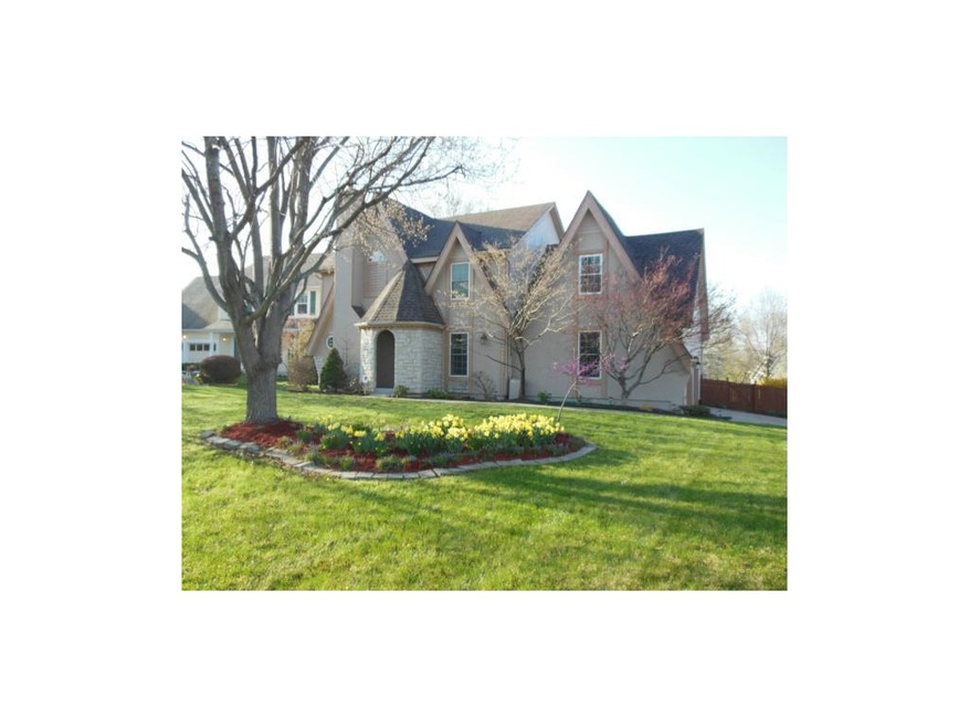 Beautifully Landscaped Yard