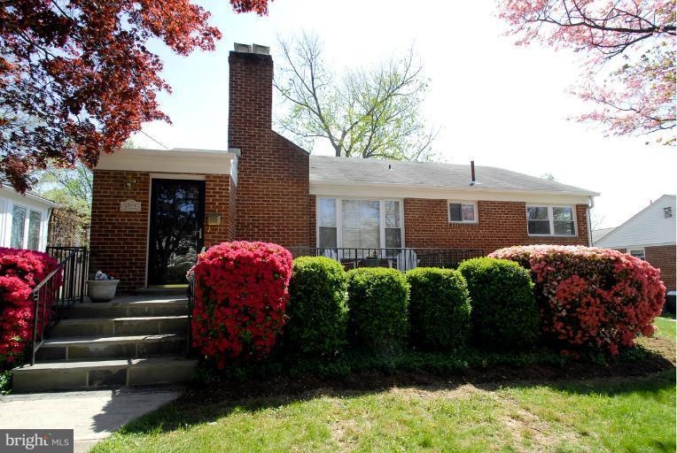 4922 Aurora Dr, Kensington, MD 20895 - photo 1