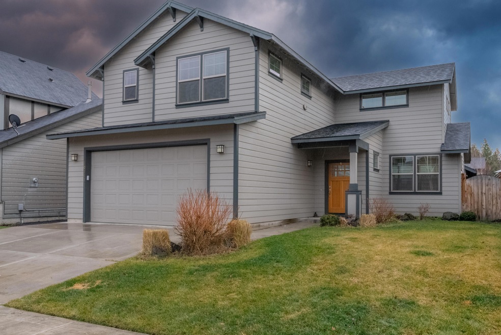 20783 SE Helen Ln, Bend, OR 97702 - photo 1