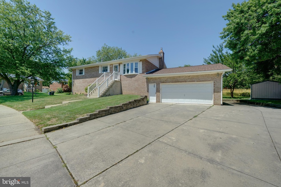 8900 Robin Place, Laurel, MD 20708 - photo 1