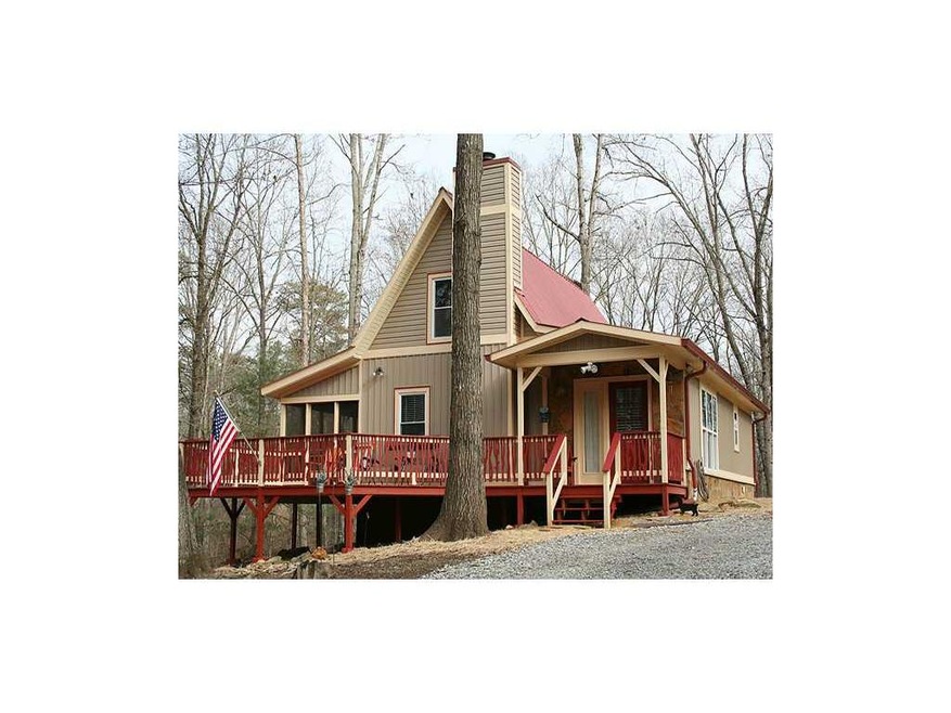 Exterior Front. One of the best lil  cabins in Dah