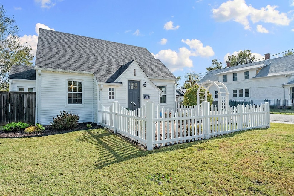 725 S 4th St, Rogers, AR 72756 - photo 1