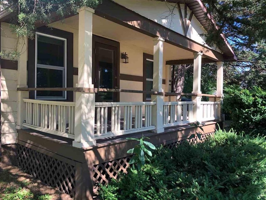 733 Janesville St, Oregon, WI 53575 - photo 1