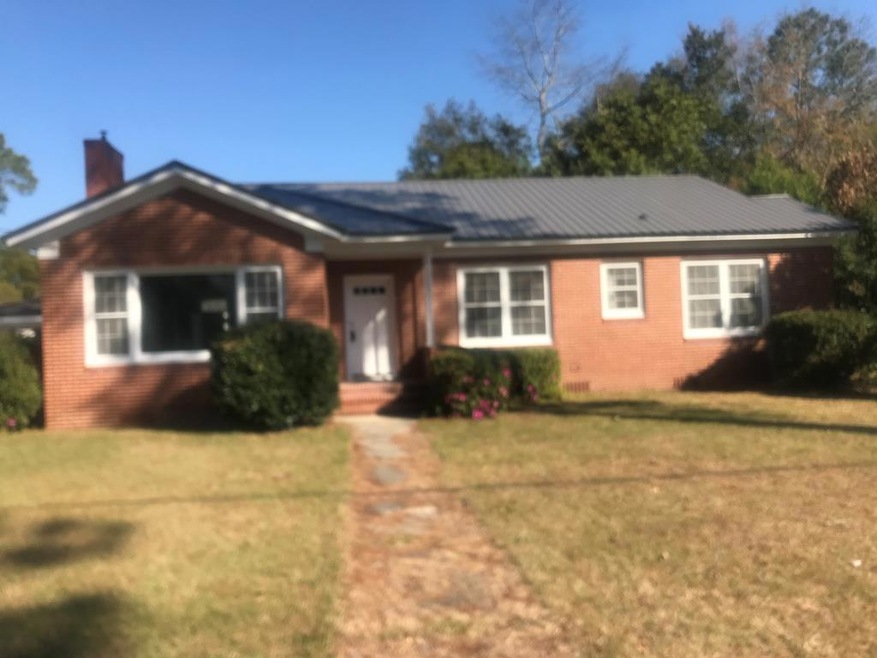 610 College Ave S, Douglas, GA 31533 - photo 1