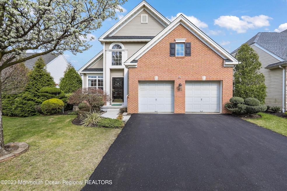 104 Freesia Ct