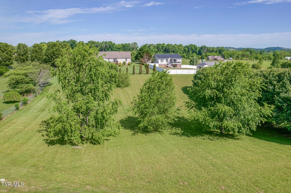 2063 Buttercup Cup Ln-1