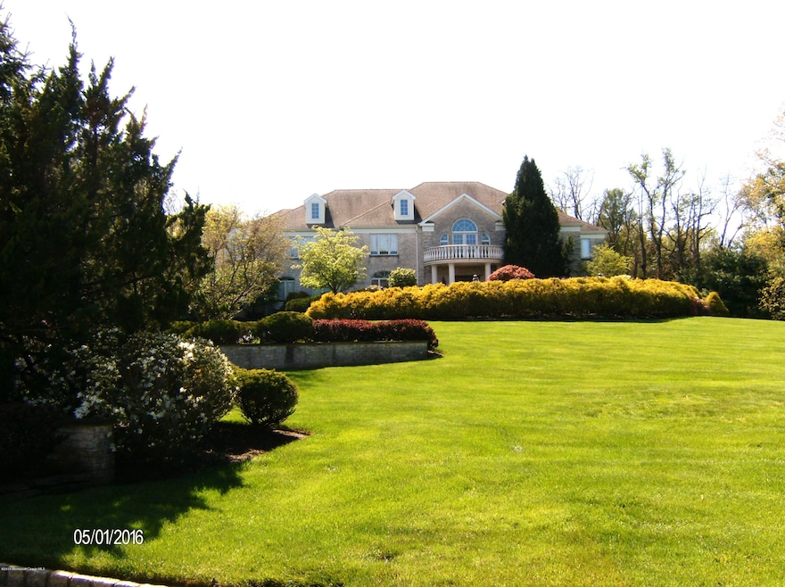 4 Round Hill Ct, Colts Neck, NJ 07722 - photo 1