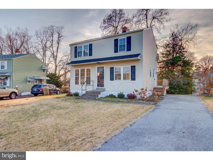 262 W Roland Rd, Brookhaven, PA 19015 - photo 1