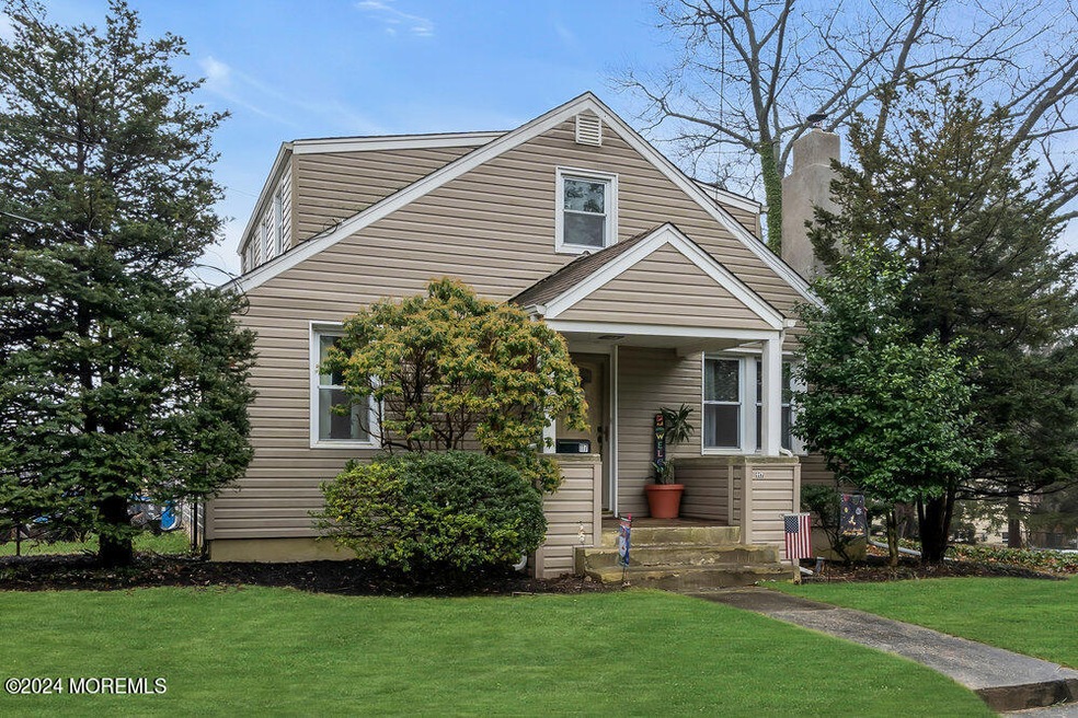 117 W Highland Ave, Atlantic Highlands, NJ 07716 - photo 1