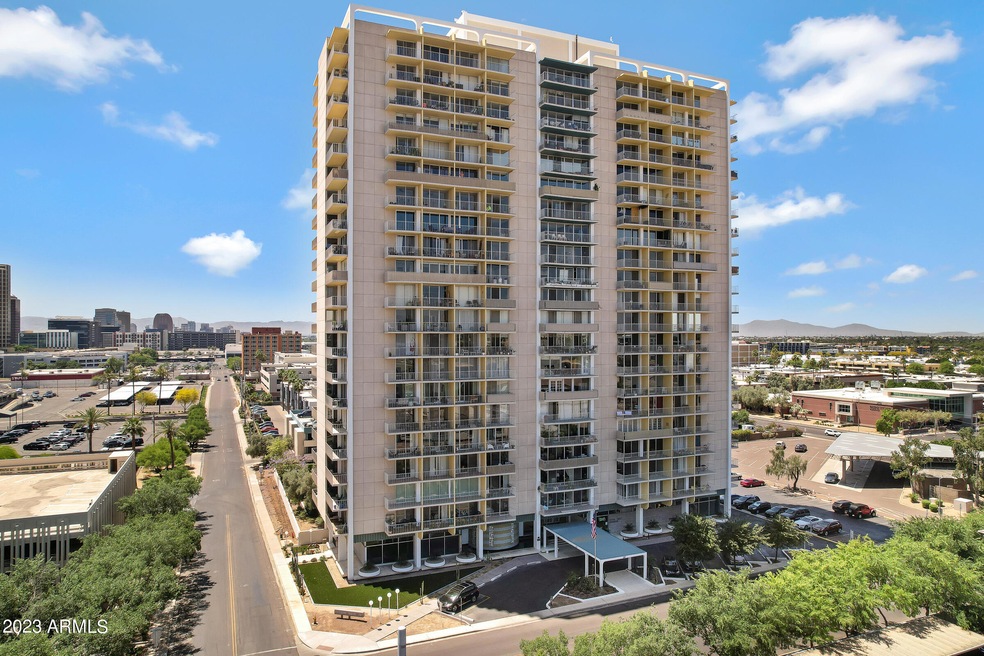 207 W Clarendon Unit 3D-61