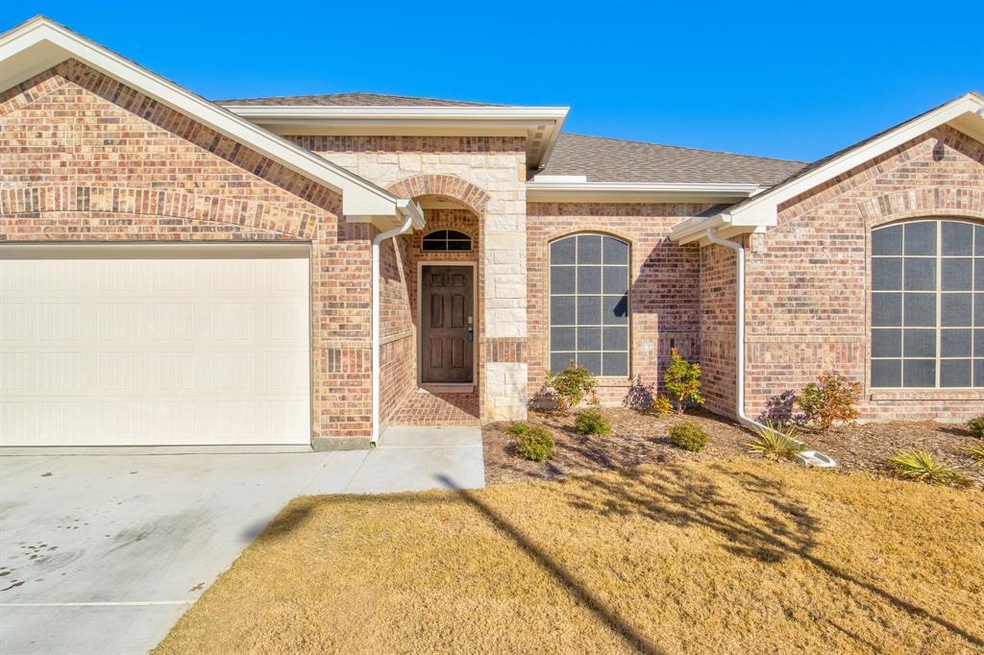 234 Marina Dr, Azle, TX 76020 - photo 1