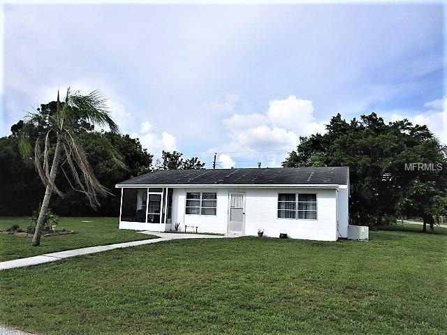COZY 2BD/1BA  home on oversized corner lot in Grov
