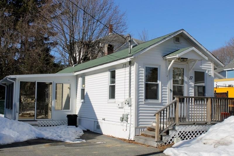 17 W Old Orchard Ave, Old Orchard Beach, ME 04064 - photo 1