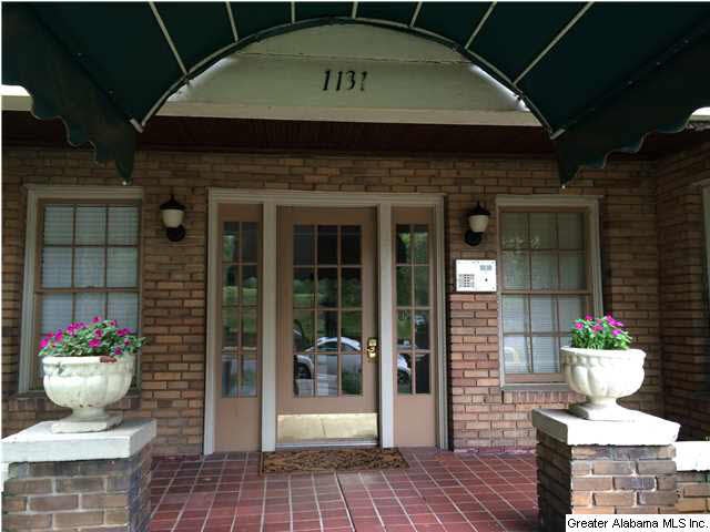 Oaklon Building Front