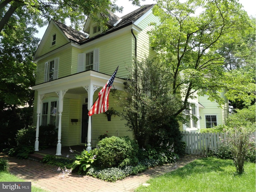 203 N Water St, Chestertown, MD 21620 - photo 1