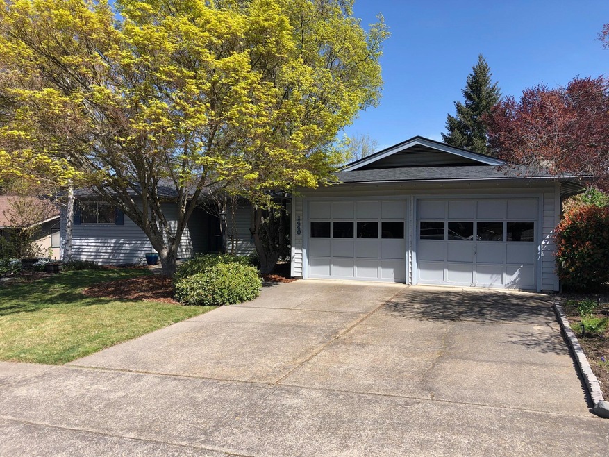 1440 Honeysuckle Ave, Medford, OR 97504 - photo 1