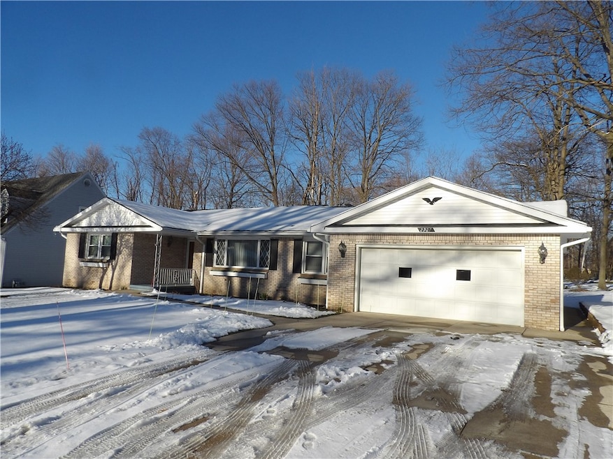 2927 Loveland Ave, Erie, PA 16506 - photo 1