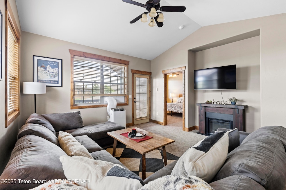 715 Moraine Ct unit UT36, Driggs, ID 83422 - photo 1