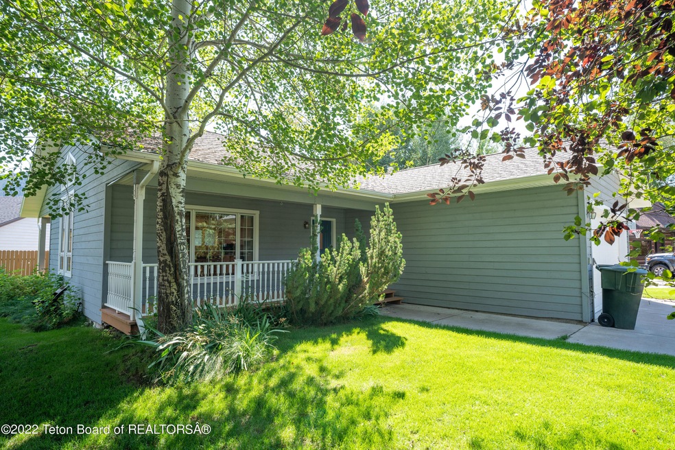 3034 Rangeview Drive-32