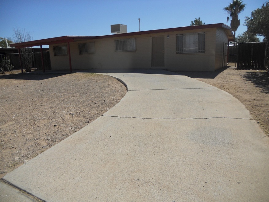 Front view of home
