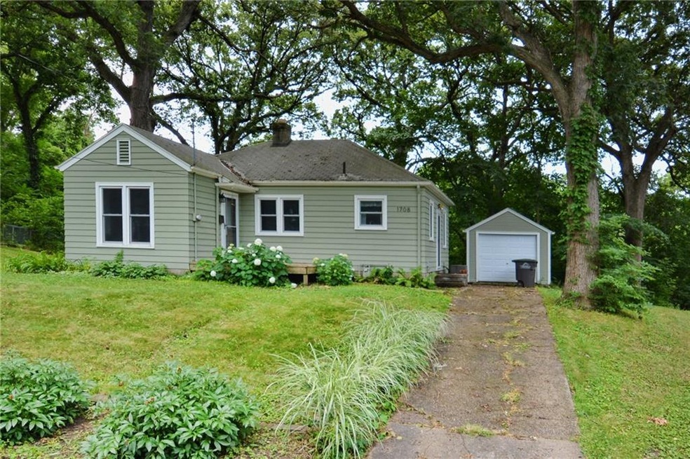 1708 28th St, Des Moines, IA 50310 - photo 1