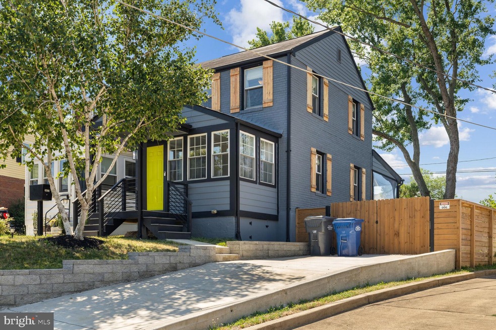2613 Jefferson Dr, Alexandria, VA 22303 - photo 1