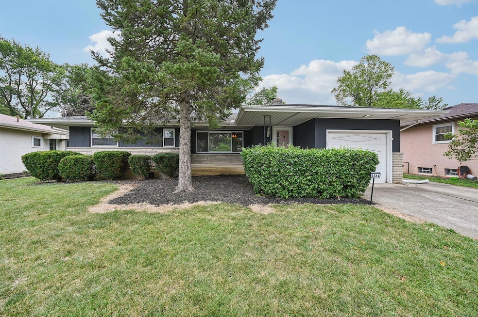 4364 Wetmore Rd E, Columbus, OH 43224 - photo 1