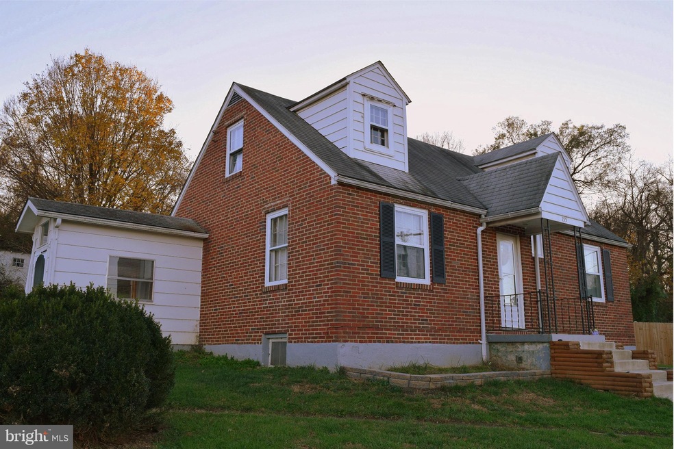 155 W Duck St, Front Royal, VA 22630 - photo 1