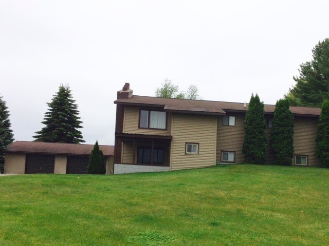 6468 Us Highway 31 N, Charlevoix, MI 49720 - photo 1