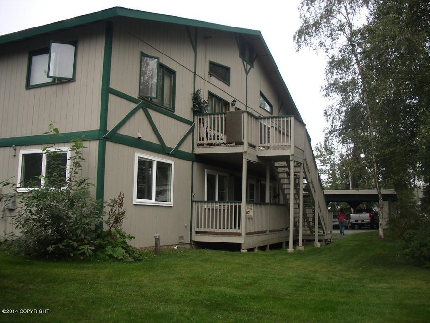 bldg and carport