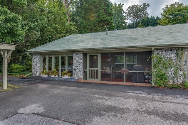 Completely renovated end unit Condominium in Downt