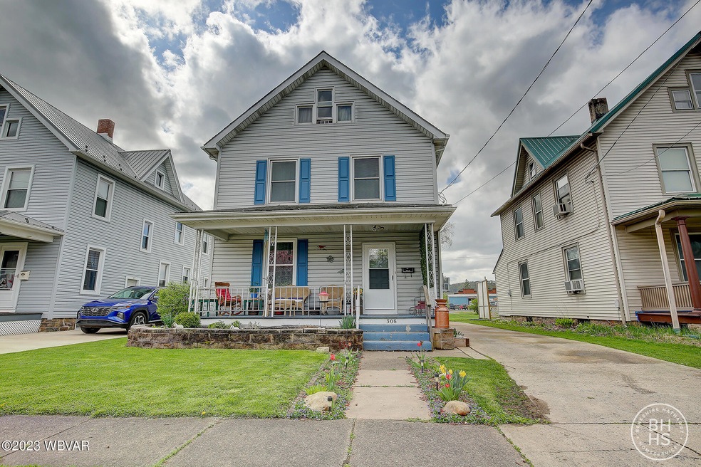306 W Penn St, Muncy, PA 17756 - photo 1
