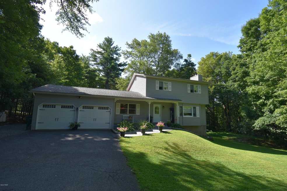 105 Griff Ct, Dingmans Ferry, PA 18328 - photo 1