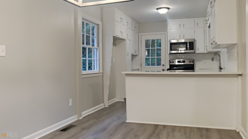 574 S Gordon Rd SW, Mableton, GA 30126 - photo 1