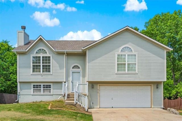 416 Granite Ct, Raymore, MO 64083 - photo 1