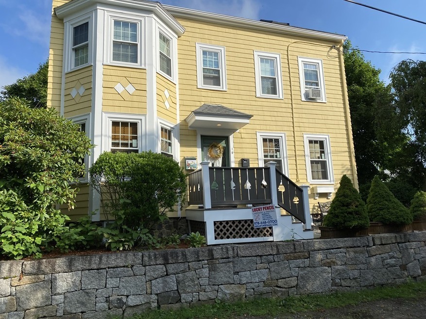 19 Rowland St unit 2, Marblehead, MA 01945 - photo 1