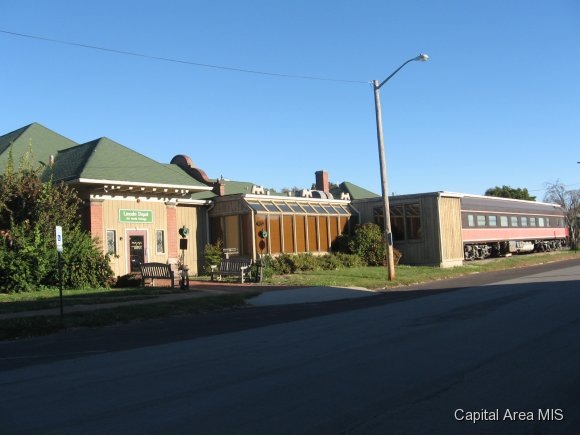 101 N Chicago St, Lincoln, IL 62656 - photo 1