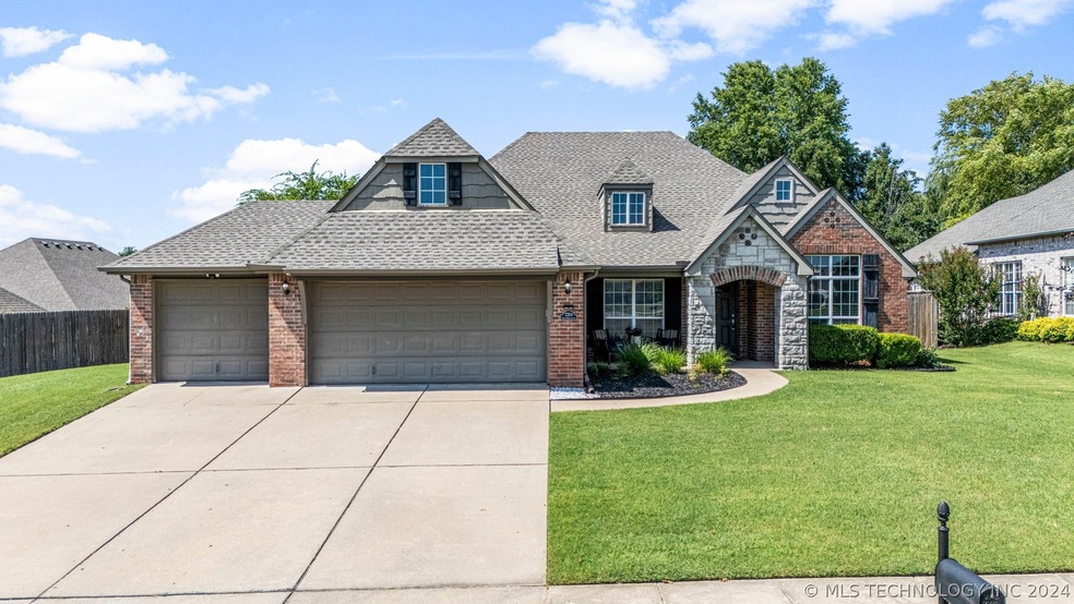 7204 E Knoxville St, Broken Arrow, OK 74014 - photo 1