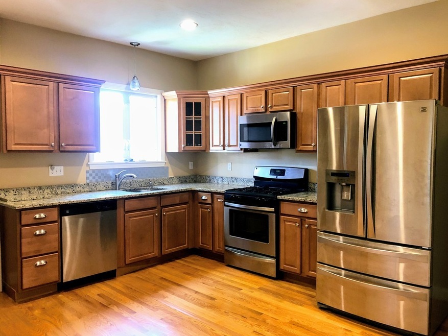 87 Winn St unit 2, Woburn, MA 01801 - photo 1