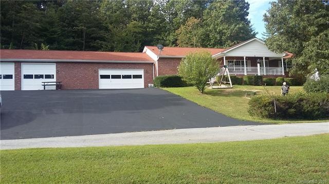 6 Wolf Creek Dr, Hendersonville, NC 28792 - photo 1