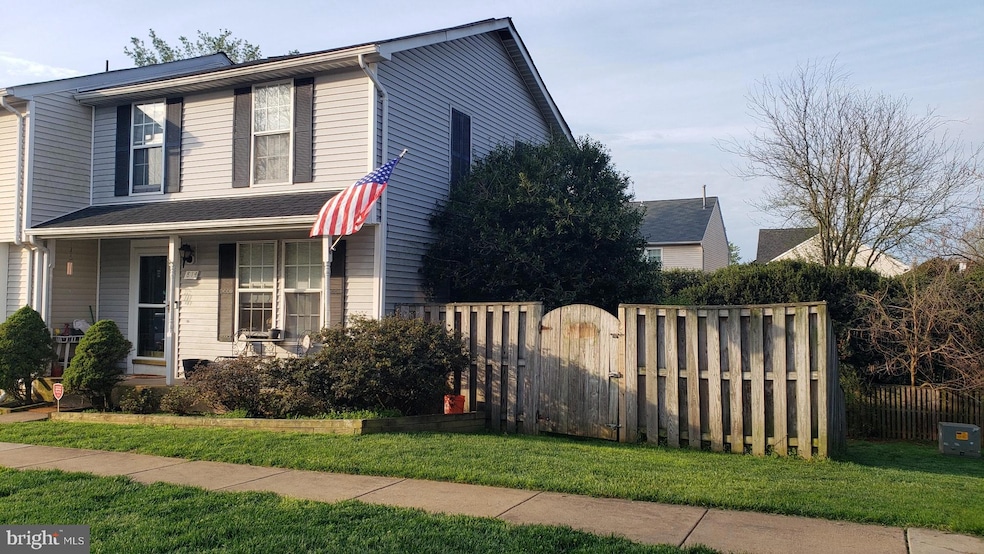 814 Wide Oak Ct, Warrenton, VA 20186 - photo 1