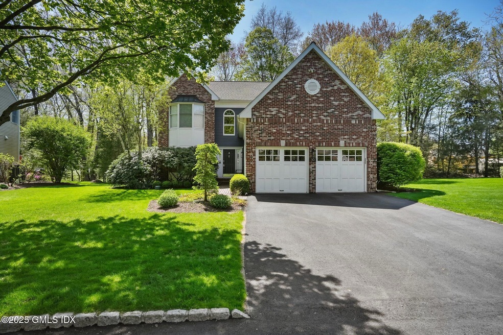 1-web-or-mls-10-wilton-hunt-rd-unit-10