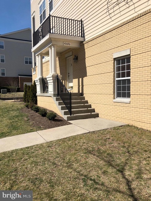 42696 Hollyhock Terrace, Ashburn, VA 20148 - photo 1