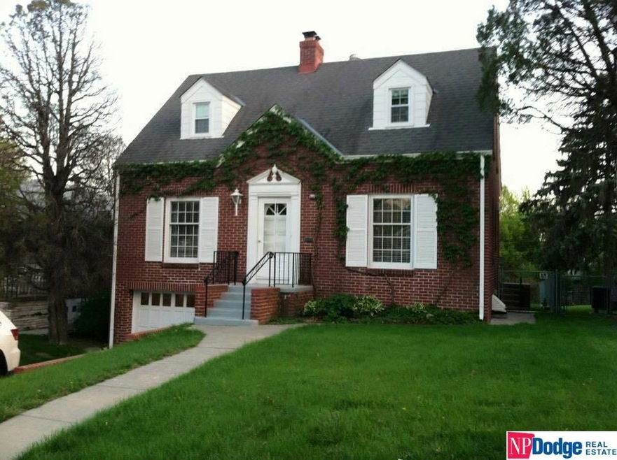 Incredibly charming Aksarben home