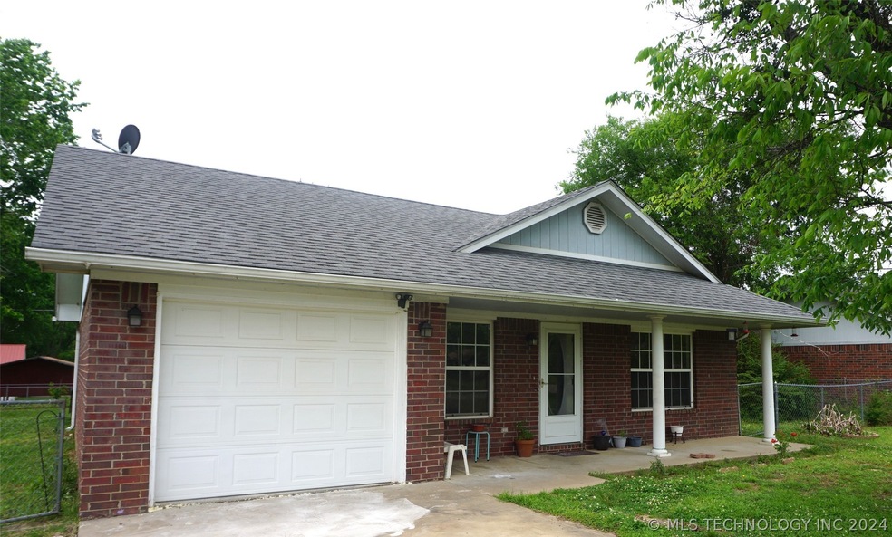 1116 N Bryan St, Okmulgee, OK 74447 - photo 1