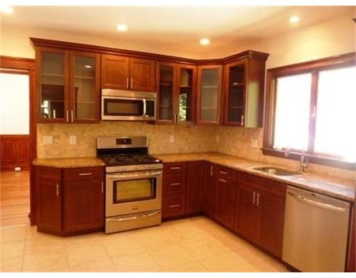 18 Arborough Rd unit 18, Roslindale, MA 02131 - photo 1