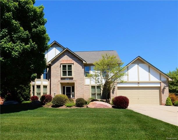 1361 Burhaven Dr, Rochester Hills, MI 48306 - photo 1