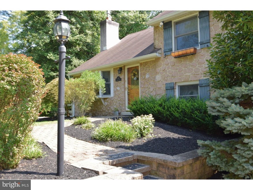 292 Holstein Rd, Gulph Mills, PA 19428 - photo 1